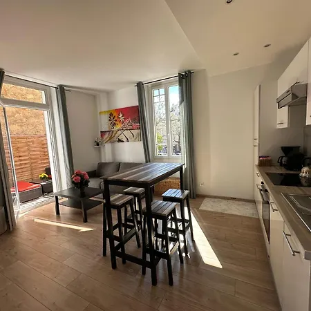 Apartament Cosy In With A Terrasse *